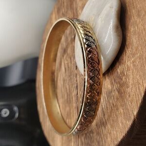 B2814‎ multi toned metal ombre Greek bracelet